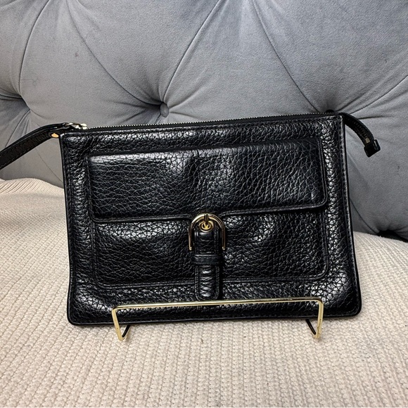 Michael Kors Handbags - Michael Kors Cooper Medium Wristlet